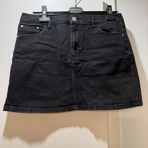 Almost Famous Black Mini Skirt